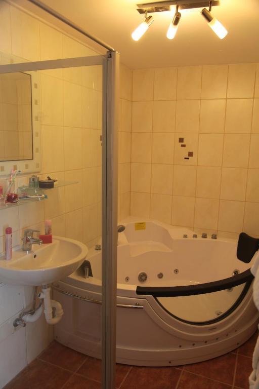 Pension Casa Topolino Bécsújhely Szoba fotó